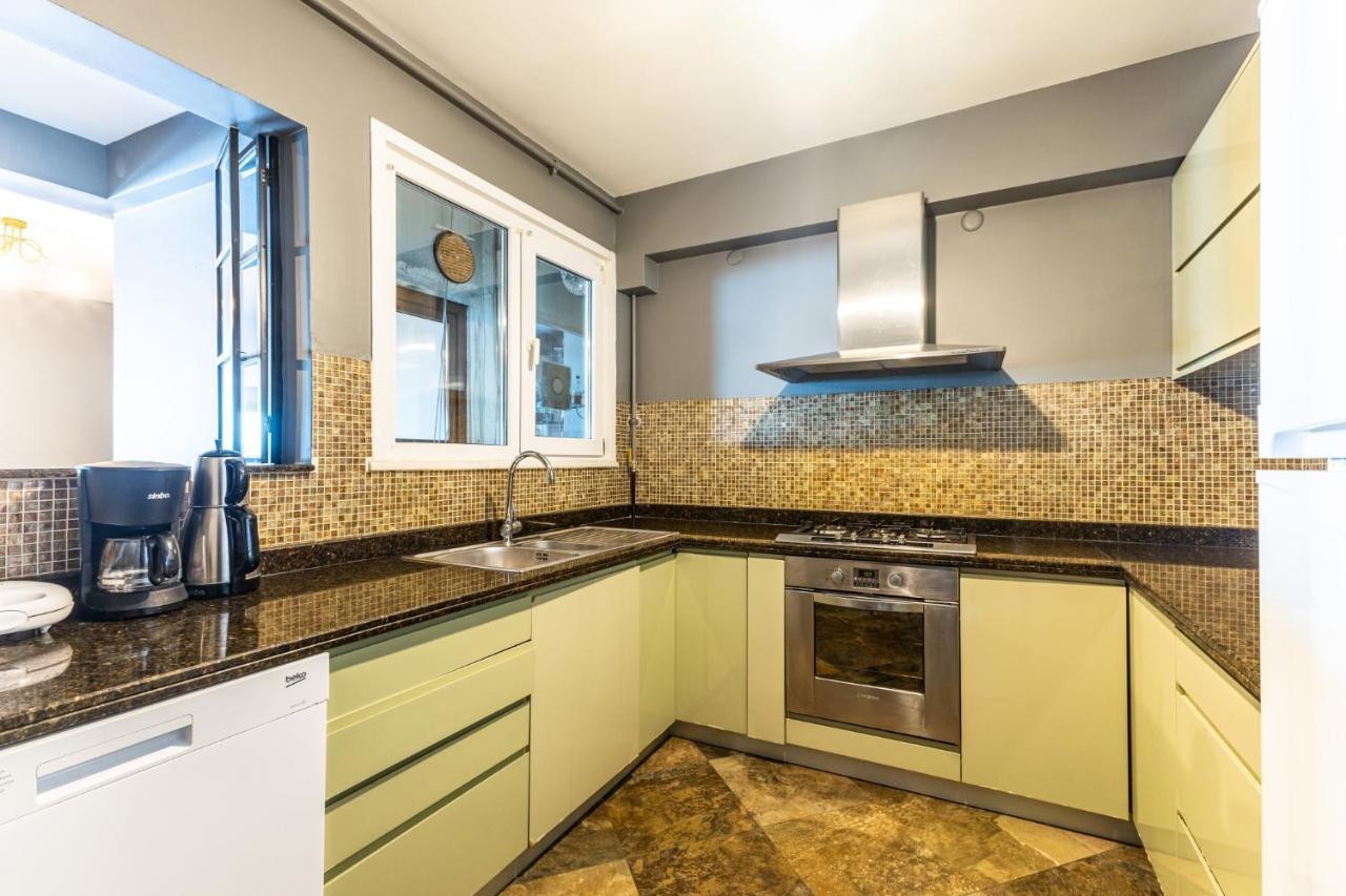 Duplex Flat W Panoramic Bosphorus View And Terrace Lägenhet Istanbul Exteriör bild